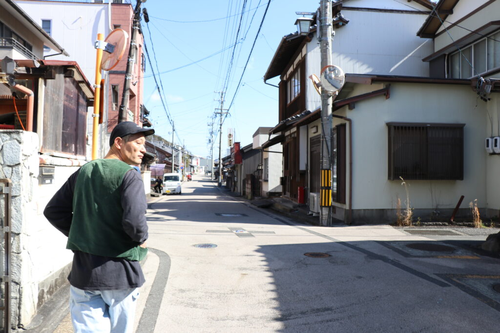 コロナ禍でのゲストハウス開業　街に溶け込むための仕掛け