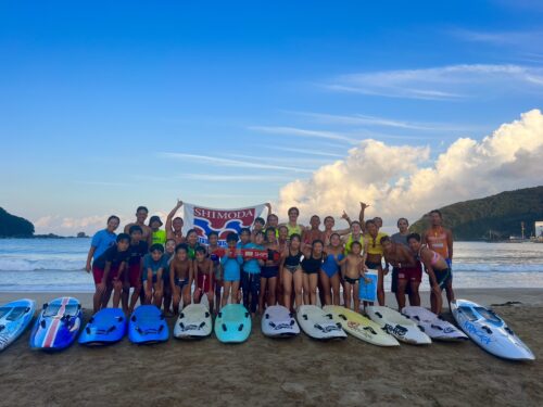 安全に遊べる美しいビーチを守る。下田の海で活躍する、下田ライフセービングクラブ